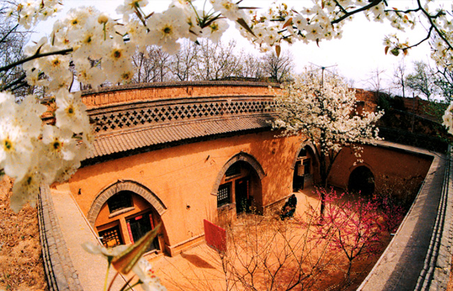 陜州地坑院景區(qū)(單次票)